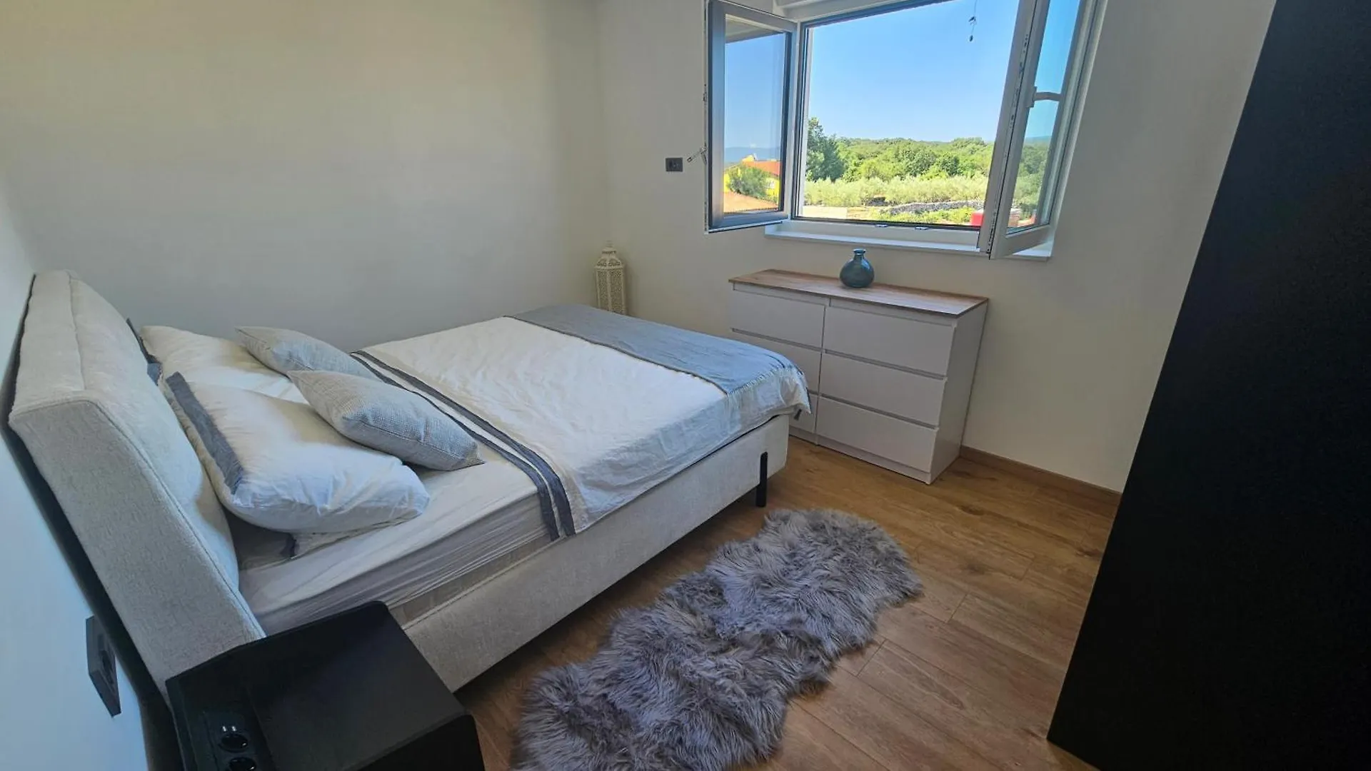 Apartmant Luna Sundowner View Malinska 0*,  Croatia